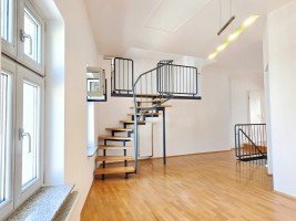 Hauptbild HAUS IM HAUS - SCHICKE MAISONETTEWOHNUNG MIT BESONDEREM CHARME
